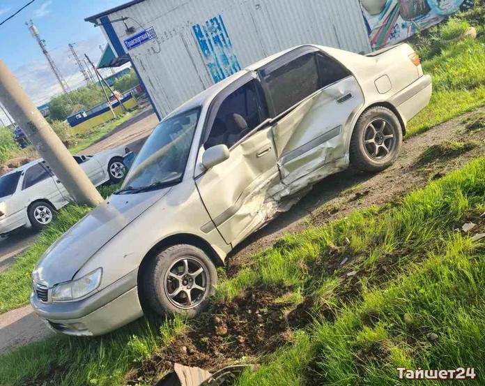 В Тайшете 19-летний водитель спровоцировал ДТП на улице Транспортной