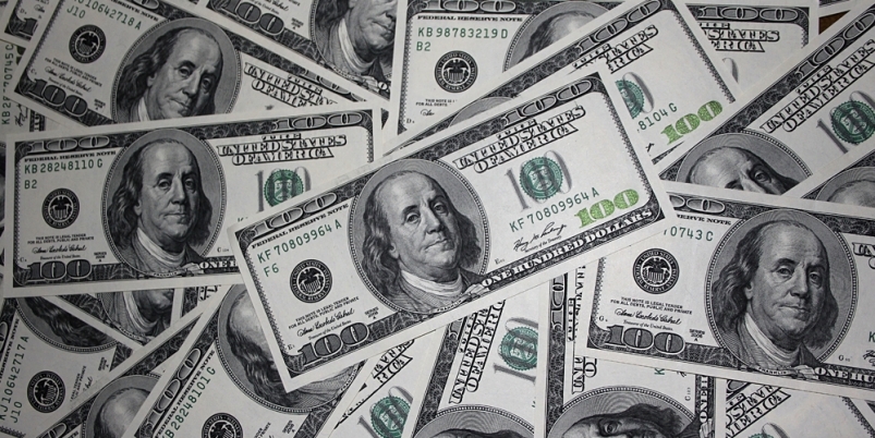 Пора спешить в обменник? Эксперт предупредил о росте курса доллара