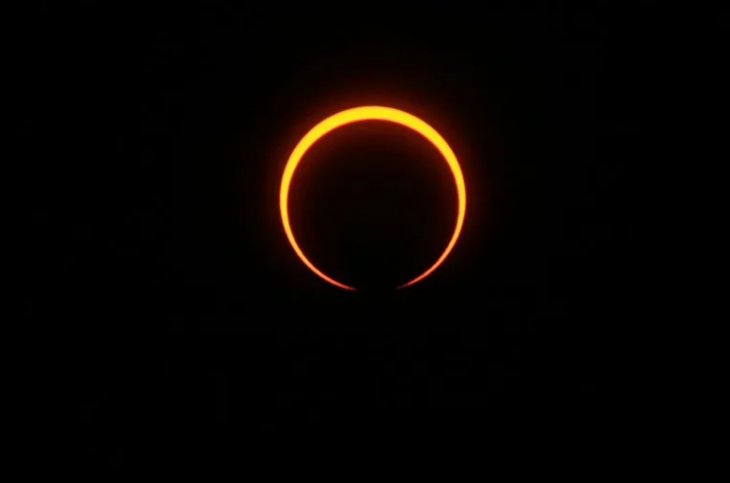 Иркутский планетарий проведет трансляцию кольцеобразного солнечного затмения