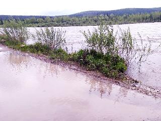 Уровень воды в реке Ие в Тулуне превысил критическую отметку