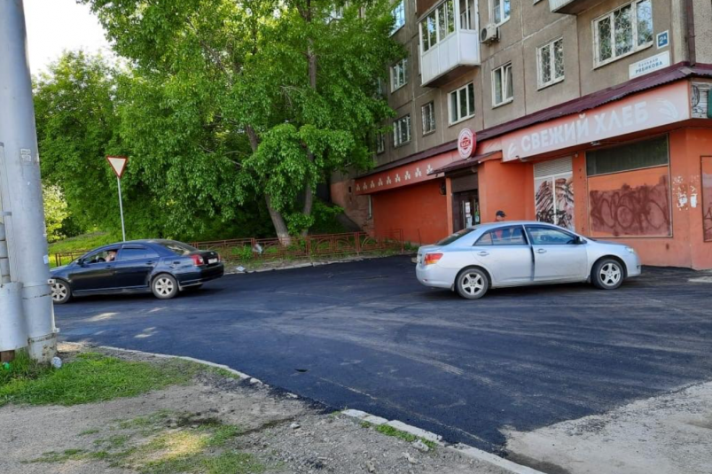 Дорогу на бульваре Рябикова в Иркутске отремонтировали при содействии депутата Думы