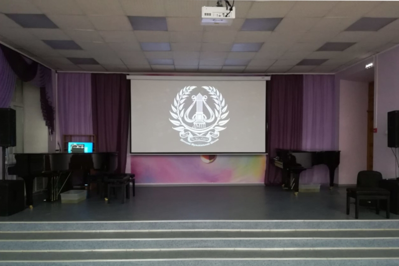 Виртуальный концертный зал открыли в детской музыкальной школе в Усолье -Сибирском
