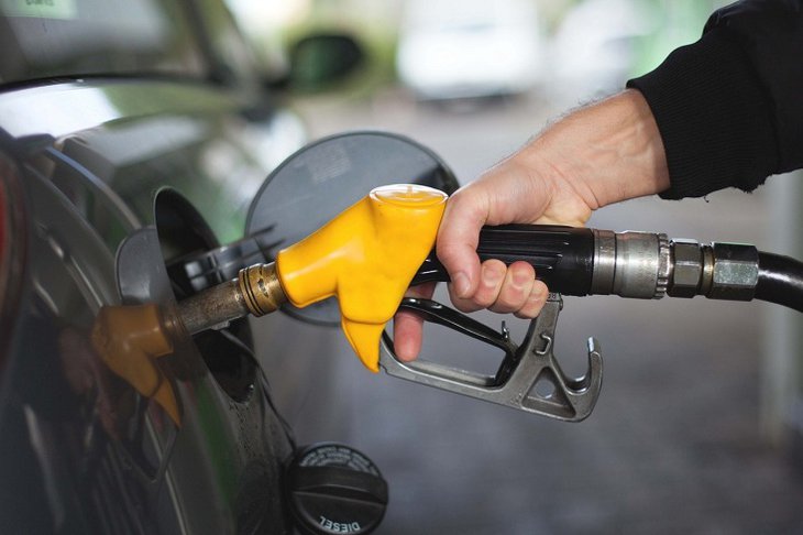 Цены на бензин в Иркутской области выросли на 4,8% с начала 2021 года