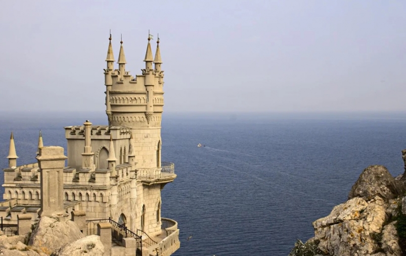Теперь и на Черном море не до веселья: туристов огорошили новостью о новых ограничениях