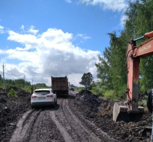 На восстановлении размытой дороги Качуг &#8212; Жигалово работают 13 единиц техники