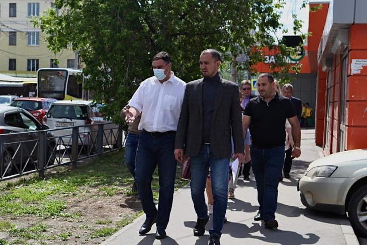 Руслан Болотов раскритиковал ремонт дороги на улице Депутатской