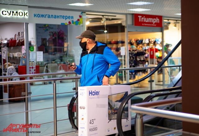 Проверки соблюдения масочного режима проходят в торговых центрах Иркутска