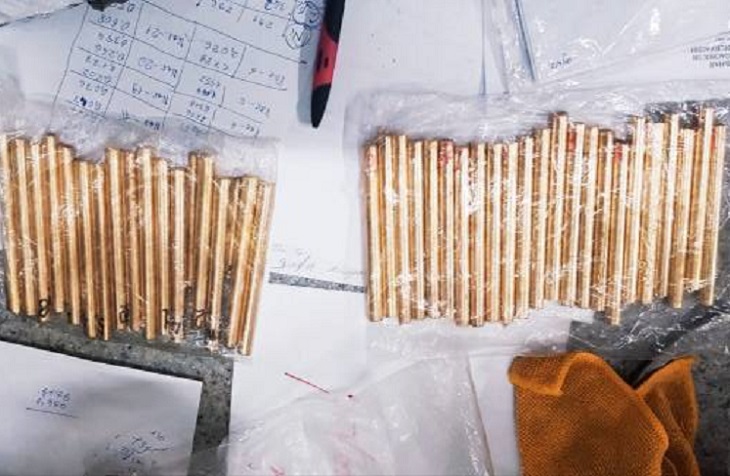 Троих жителей Иркутской области осудили за изготовление кустарного золота на 8 миллионов рублей