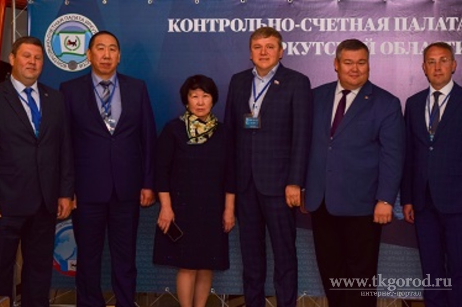 Юбилейный Совет контрольно-счетных органов Иркутской области проходит в Листвянке