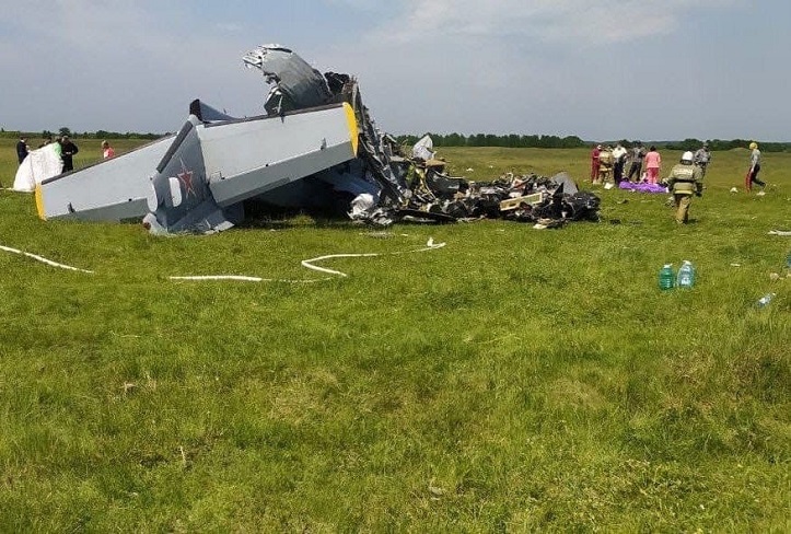 Четыре человека погибли и 15 пострадали при крушении самолета L-410 в Кузбассе