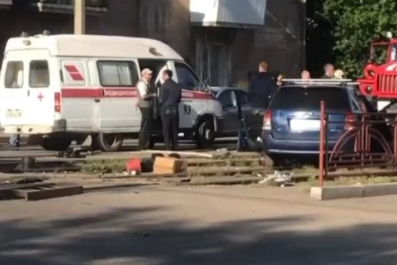 Три человека пострадали в ДТП на пересечении переулка Ушаковского и Напольной в Иркутске