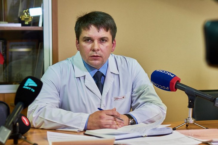 Главврач и его заместитель уволились со станции скорой помощи в Иркутске