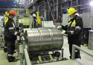 «Роснефть» ввела в эксплуатацию линию по производству металлической тары для нефтепродуктов в Ангарске
