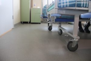 Иркутскую областную клиническую больницу перепрофилируют под ковид-госпиталь