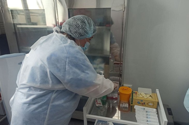 27 тысяч доз вакцины от COVID-19 поступит 6 июля в Иркутскую область