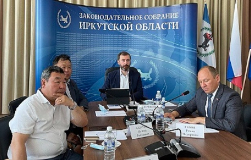 Парламентарии Иркутской области озаботились вопросом сохранения реки Лены и ее притоков