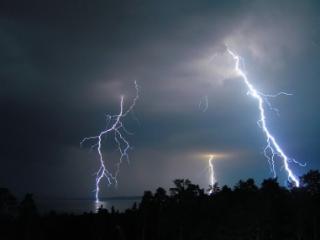 В Иркутской области на выходные объявлено штормовое предупреждение