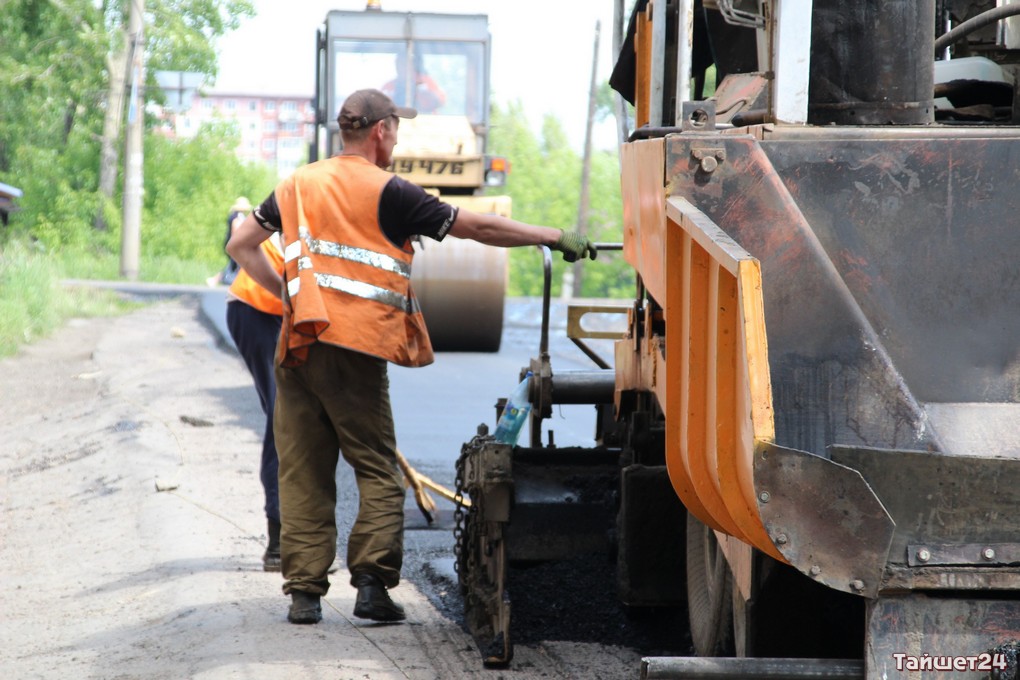 Больше 800 тысяч рублей вложат в ремонт 70-метрового участка улицы Транспортной в Тайшете