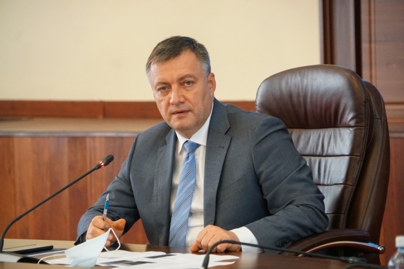 Глава Приангарья Игорь Кобзев намерен поставить прививку от COVID-19 в ближайшее время