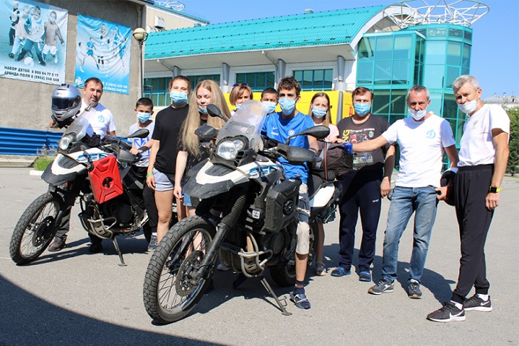 Иркутск посетили участники мотопробега Волгоград — Магадан, посвященного 100-летию  «Динамо»