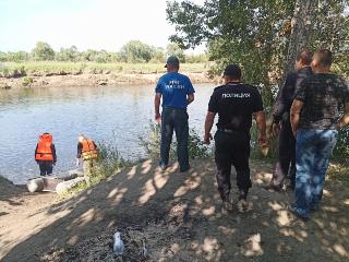 Мужчина и ребенок утонули в реках в Иркутской области