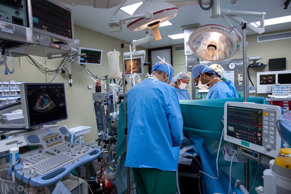 Иркутские хирурги спасли годовалого малыша с дырками в кишечнике от магнитных шариков