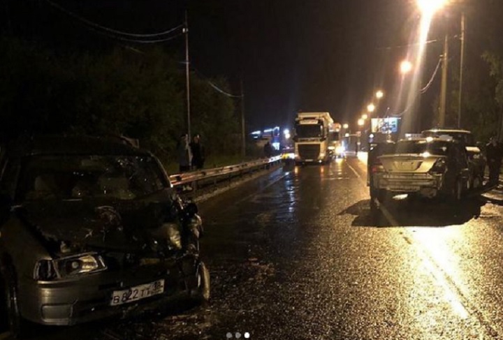 В Слюдянском районе полицейские разыскивают водителя  автомобиля Toyota, скрывшегося с места ДТП