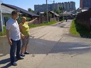 Анатолий Обухов встретился с жителями одной из подтопленных этим летом улицы Иркутска