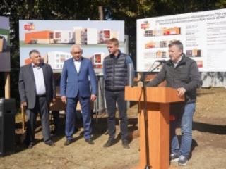 Игорь Кобзев взял на личный контроль строительство школы в Боханском районе