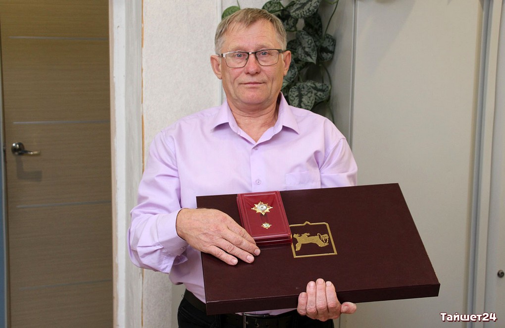 Ветеринар из села Тимирязево Сергей Долготько получил Почётную грамоту Законодательного Собрания Иркутской области