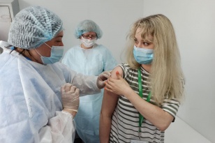 В Иркутской области создан запас вакцины от коронавируса в 200 тысяч доз
