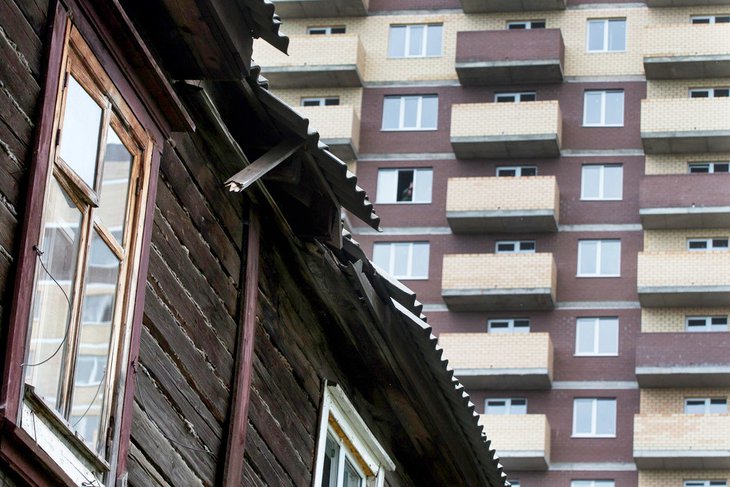 Иркутская область стала лидером среди регионов СФО по расселению аварийного жилья