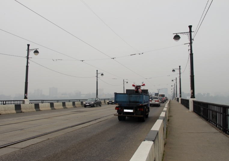 Многокилометровые пробки образовались на дорогах Иркутска