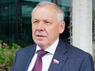 Шуба раскритиковал "Единую Россию" и высоко оценил шансы кандидата от КПРФ