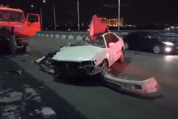 В Иркутске на Академическом мосту в ДТП погиб уходящий от погони полицейских водитель Toyota Premio