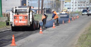 На 96 % рабочие обновили дороги Братска в рамках ямочного ремонта 2021 года