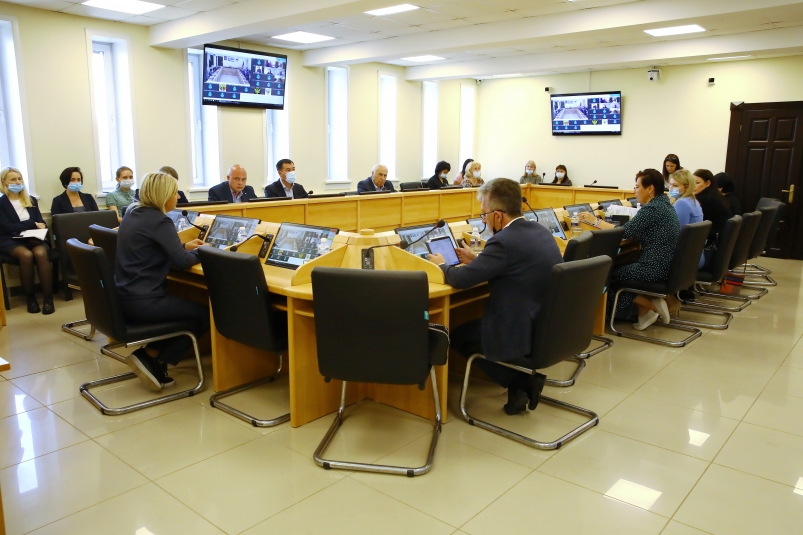 Комитет ЗС Приангарья одобрил возможность общественного обсуждения бюджетных инициатив