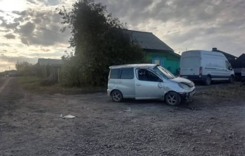 Управлявший автомобилем матери 15-летний подросток пострадал в ДТП в Иркутской области