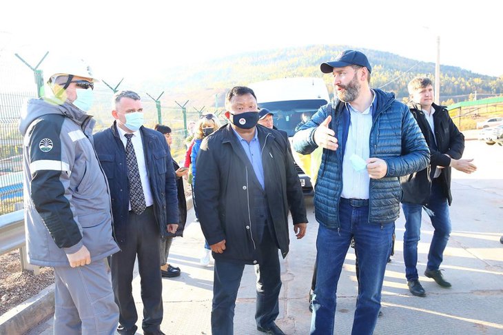 Депутаты ЗС Иркутской области посетили стройплощадку завода полимеров в Усть-Куте