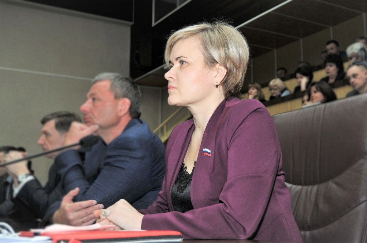 Депутат Заксобрания Светлана Петрук заявила о необходимости запретить продажу газовых баллончиков детям