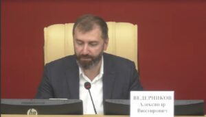 Александр Ведерников: Школы Иркутского района трещат по швам