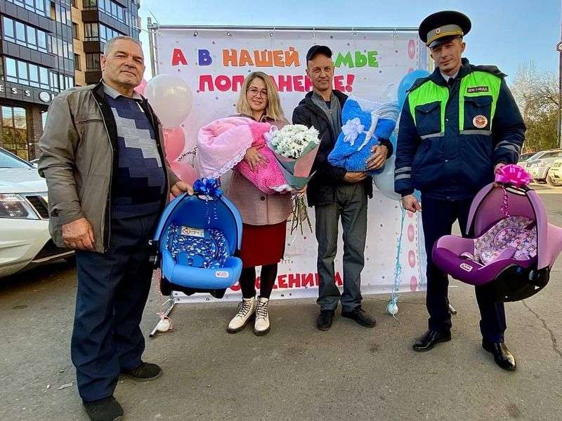 В Иркутске инспектор ГИБДД помог доставить беременную двойней в роддом