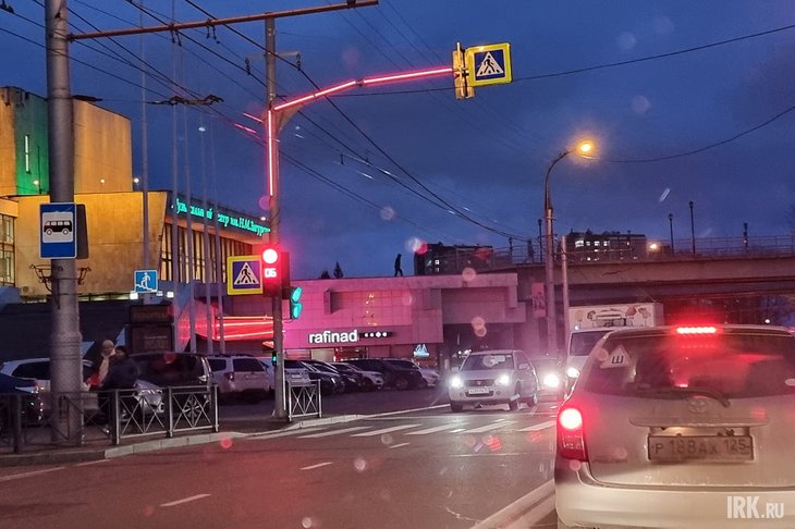Светофор для пешеходов заработал на улице Седова
