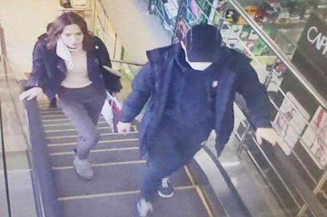 Подозреваемых в ограблении книжного магазина разыскивают в Иркутске