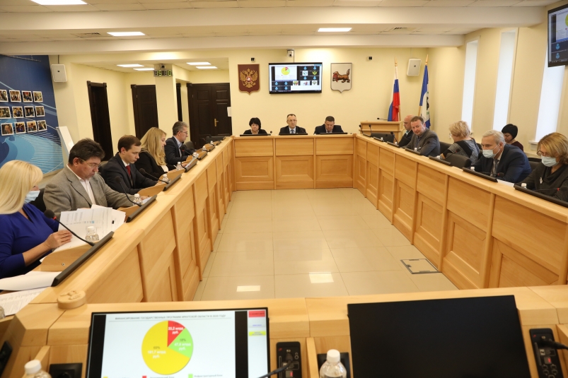 Комитет по собственности и экономической политике ЗС Приангарья готовит вопросы к сессии 