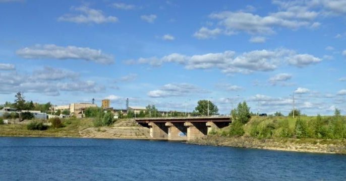 Движение по мосту в жилом районе Падун в Братске будет ограничено