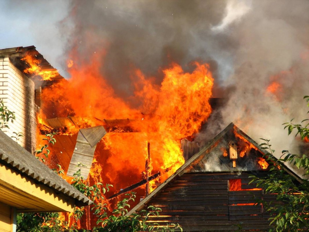 В Ангарске в садоводстве «Тополёк-2» на пожаре погиб мужчина