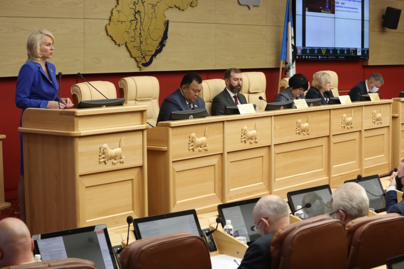 Депутаты Заксобрания утвердили увеличение доходов и расходов бюджета Приангарья