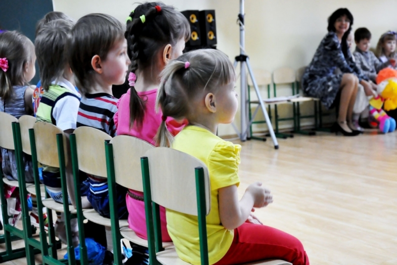 Что будет с детсадами в нерабочие дни - работающим россиянам сказали, куда устроить детей