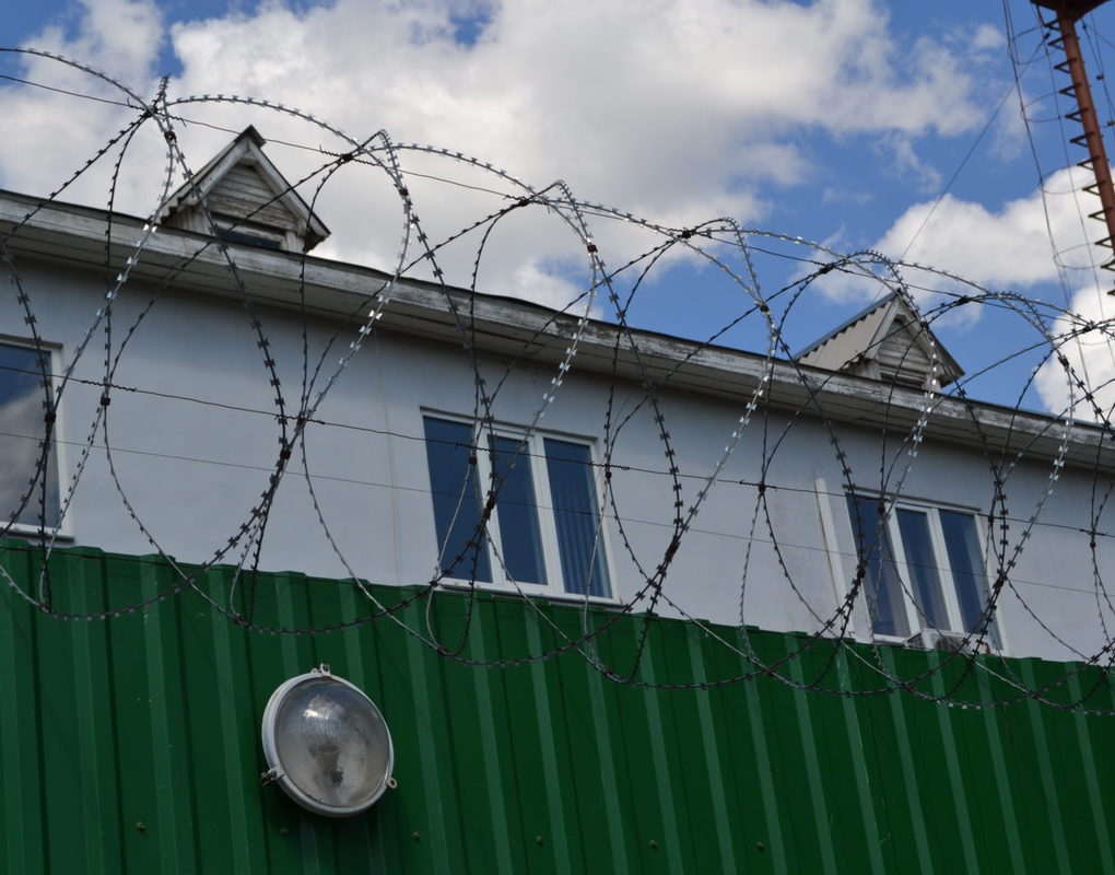 Заключённый из Тайшета продлил себе срок, совершив из-за «колючки» серию новых мошенничеств